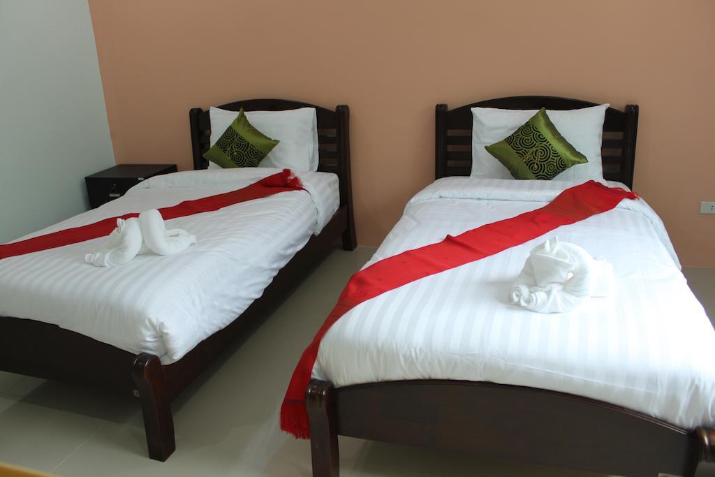מאה האד Maehaad Guesthouse חדר תמונה